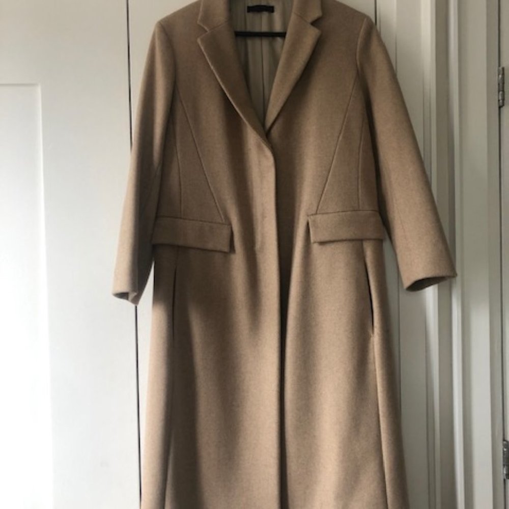 *SOLD* The Row “Jackson” Light Camel Wool Coat - Picture 3 of 7